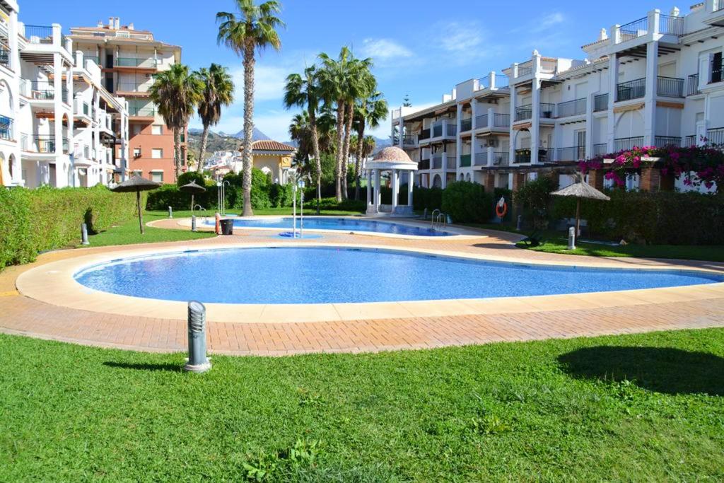 托罗克斯2 bedrooms apartement at Torrox 50 m away from the beach with shared pool enclosed garden and wifi的相册照片