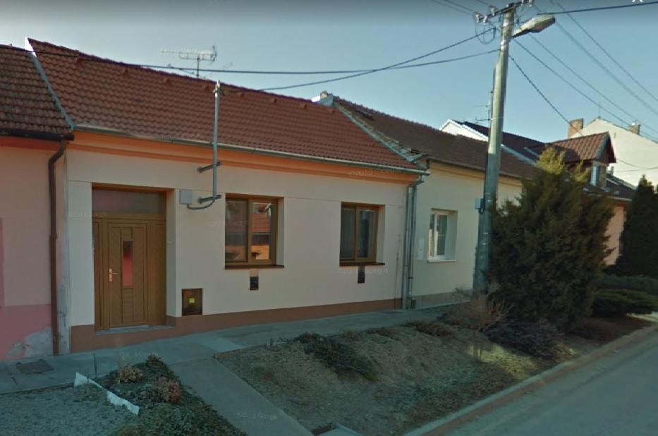 大帕夫洛维采Apartmán Špacír的小型房屋