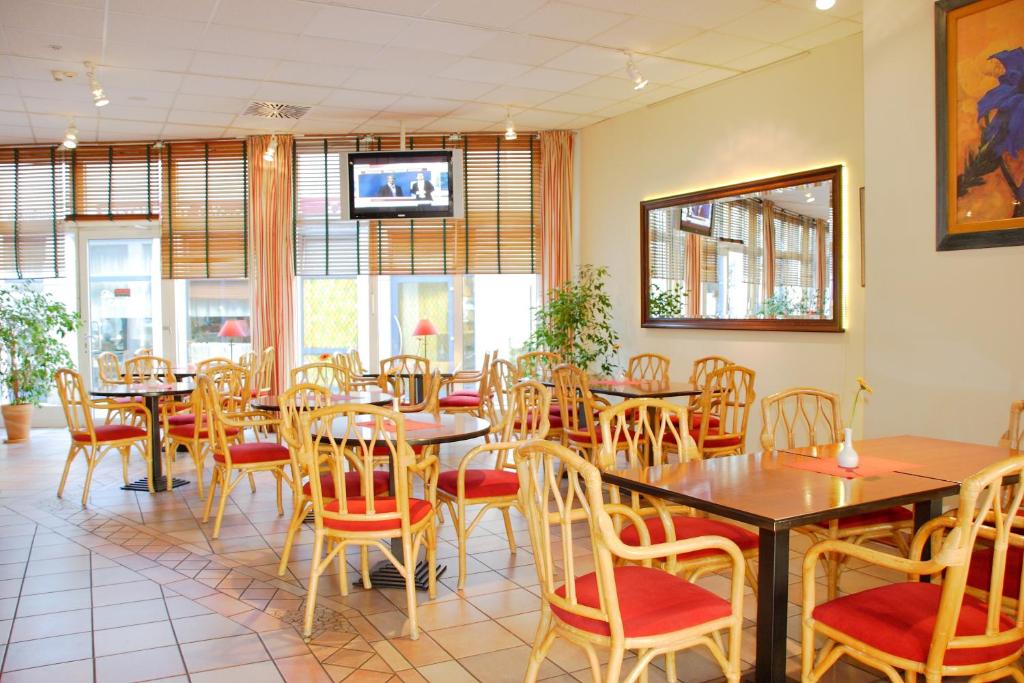 坎帕尼尔莱比锡酒店餐厅或其他用餐的地方