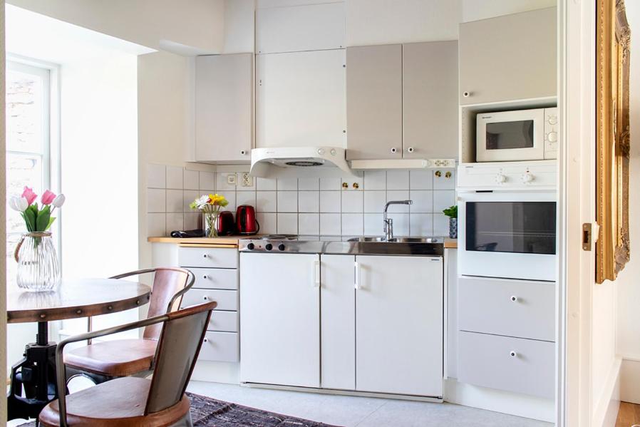 Visby City Apartments S:t Hansgatan的厨房或小厨房