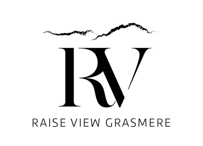 格拉斯米尔Raise View House的黑白的标志,为一个有山的游戏公司设计