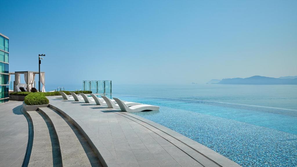 釜山Signiel Busan的海景游泳池