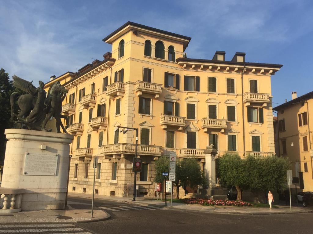 维罗纳Lady Verona Residence的相册照片