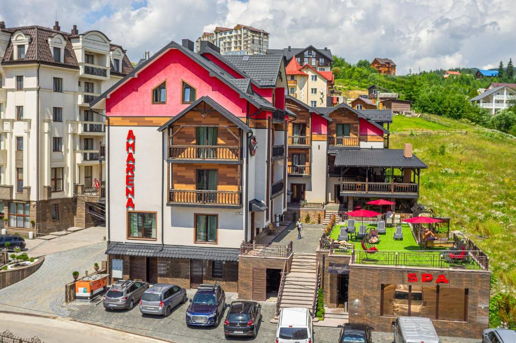 布克维Amarena SPA Hotel - Breakfast included in the price Spa Swimming pool Sauna Hammam Jacuzzi Restaurant inexpensive and delicious food Parking area Barbecue 400 m to Bukovel Lift 1 room and cottages的相册照片