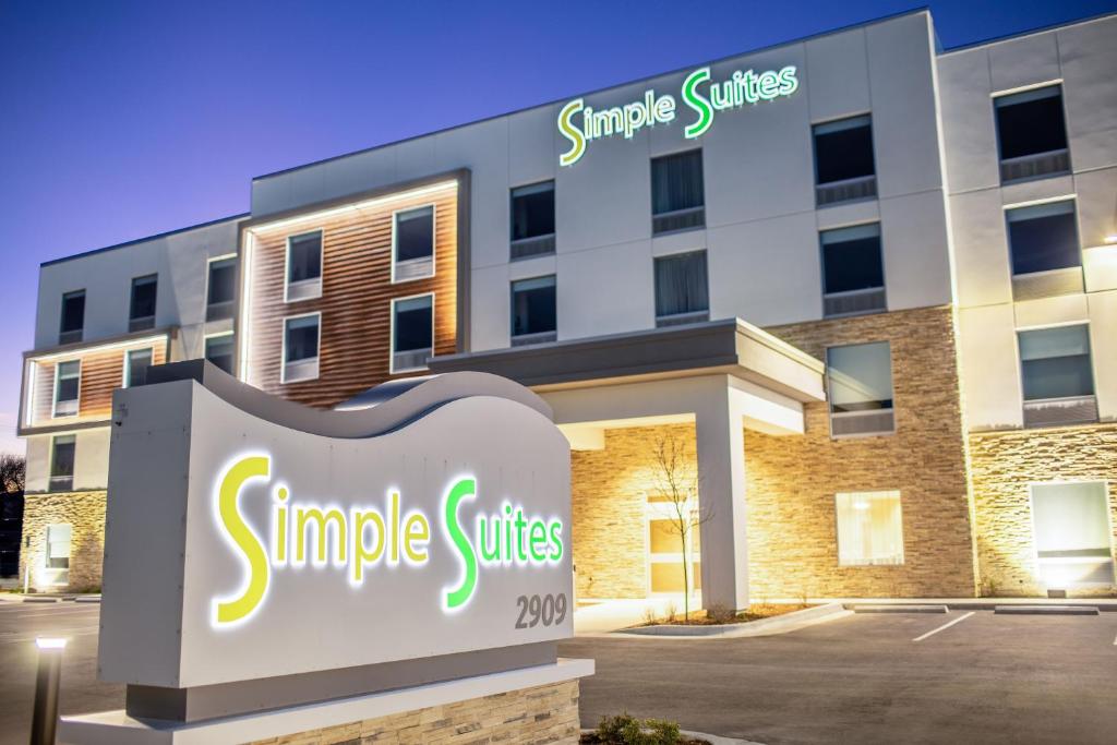 Simple Suites Boise Airport的证书、奖牌、标识或其他文件