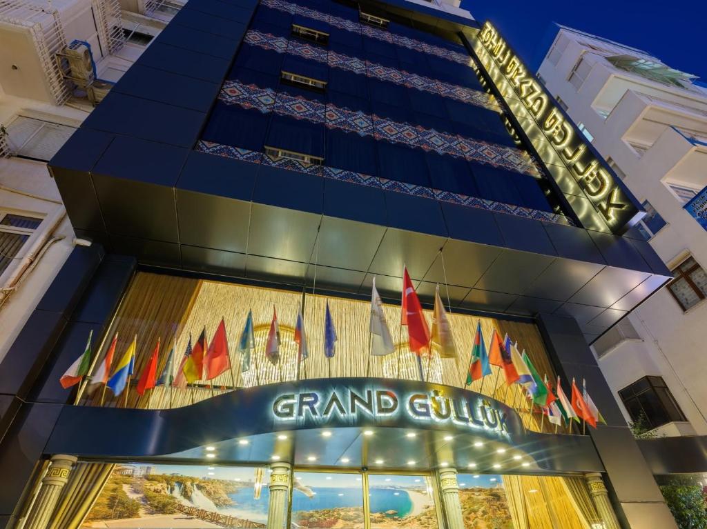 安塔利亚Grand Gulluk Hotel & Spa的相册照片