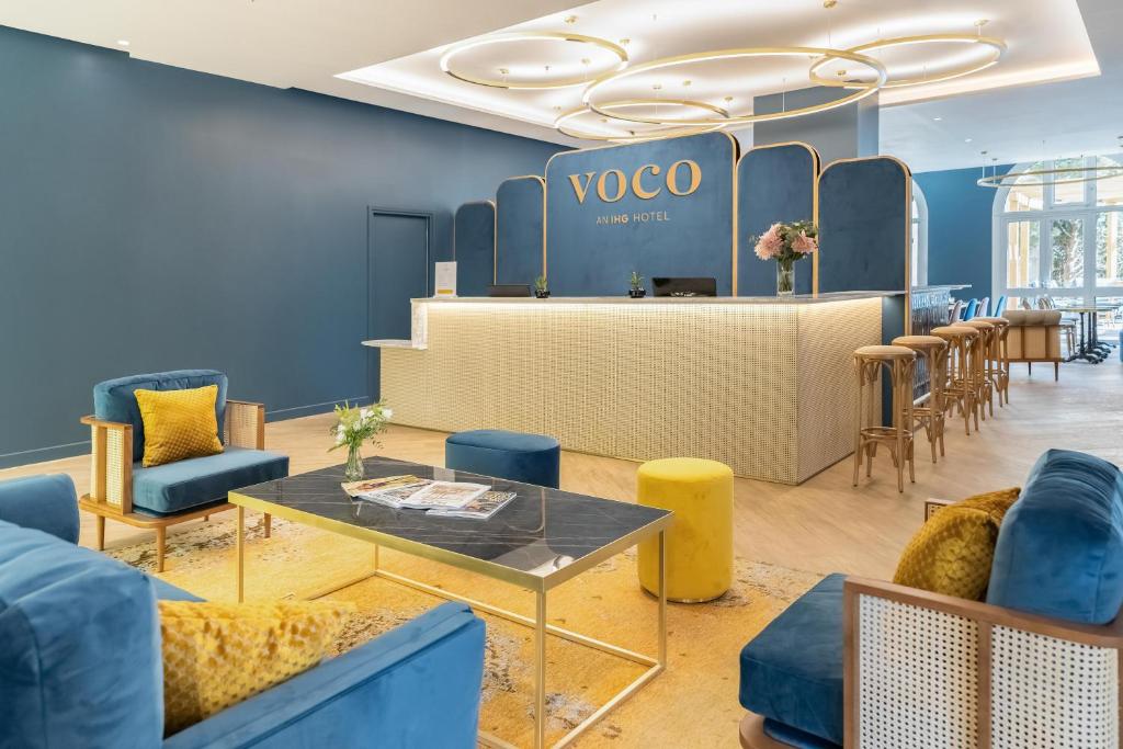 voco Paris Montparnasse, an IHG Hotel的休息区