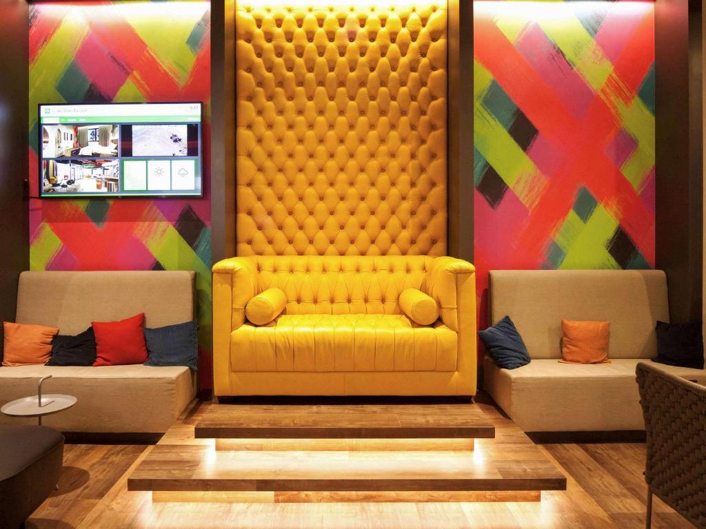 ibis Styles Parndorf Neusiedler See的休息区
