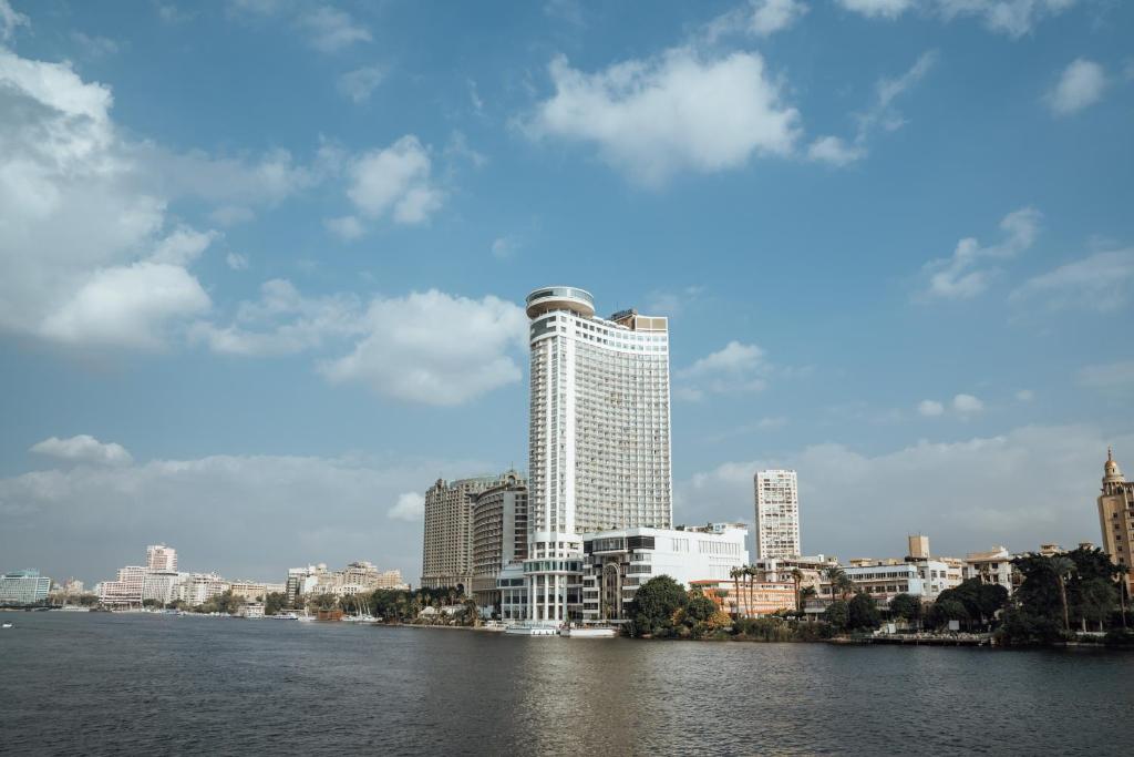 开罗尼罗河大厦酒店的享有河景