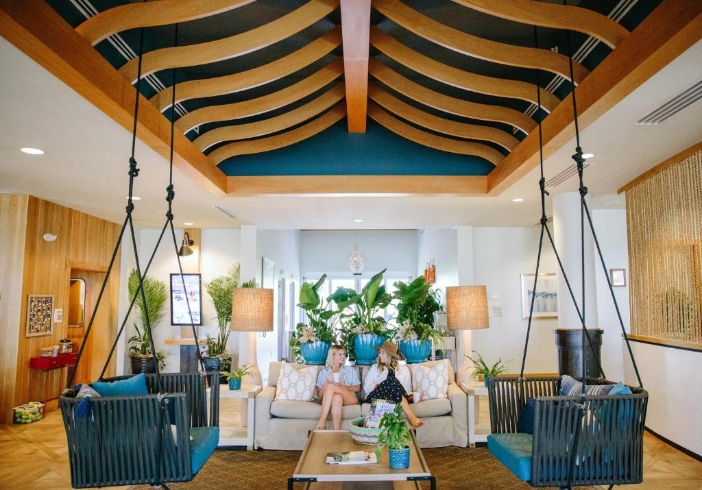 Hotel Indigo Orange Beach - Gulf Shores by IHG的休息区
