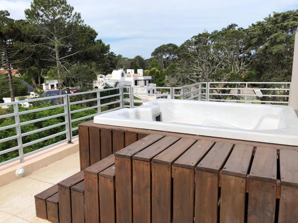 ESPECTACULAR PENTHOUSE CON TERRAZA PARRILLERO Y JACUZZI PROPIO, PREMIADO TERCER AÑO CONSECUTIVO POR AWARD -Edificio Jardins Del Est San Rafael-平面图