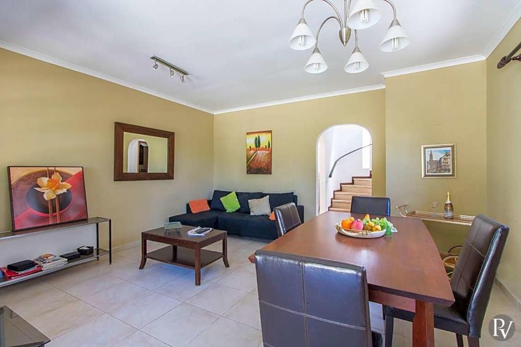 维拉摩拉vilamoura villa sleeps 5 with pool and wifi – 2021最新