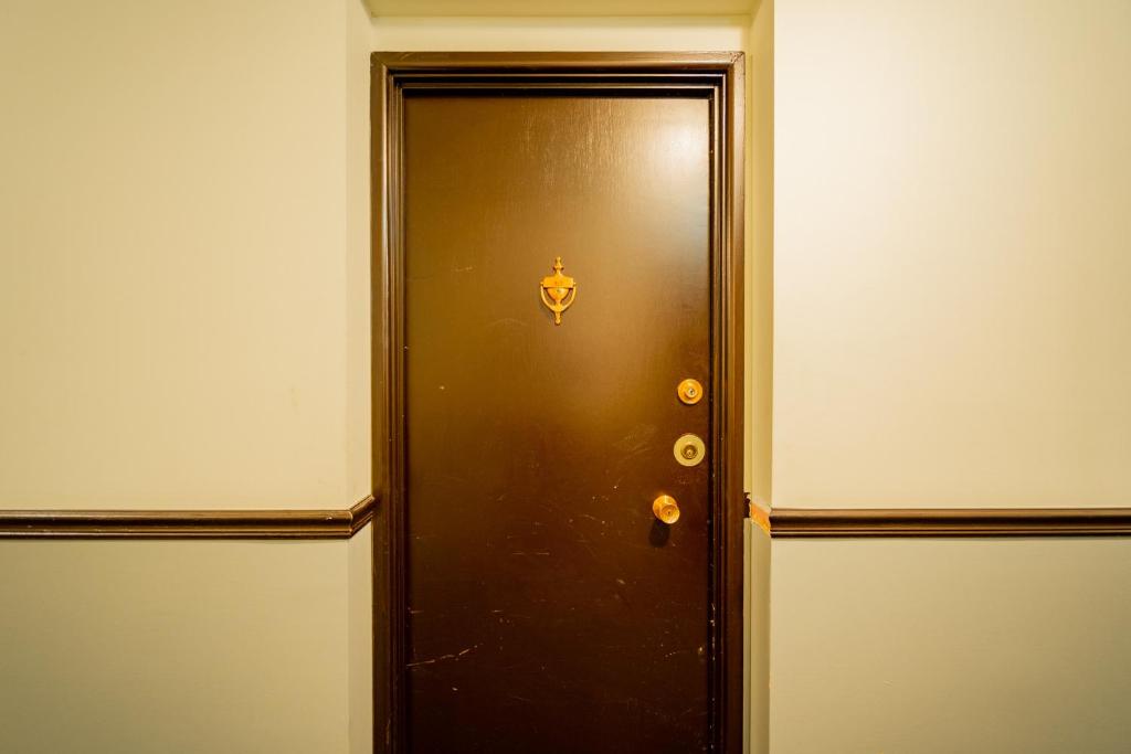 公寓 modern style studio full kitchen boystown