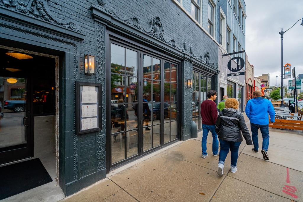 公寓 modern style studio full kitchen boystown