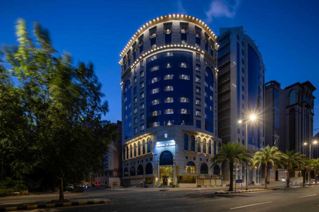 mirada purple - aziziyah