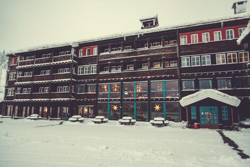 冬天的古德布兰得斯加德酒店