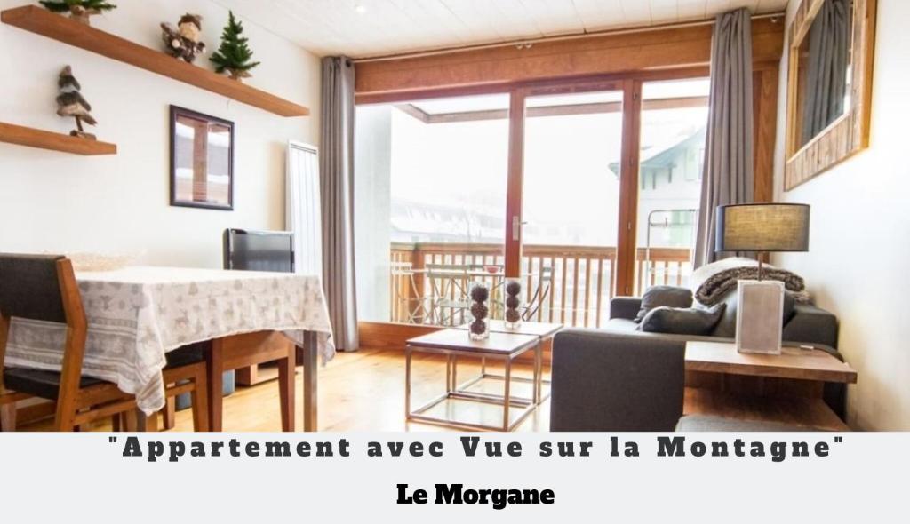 夏蒙尼-勃朗峰2 Appartements à Chamonix centre ville, vue Mont-Blanc, Lyret ou Morgane的蒙泰内格罗公寓
