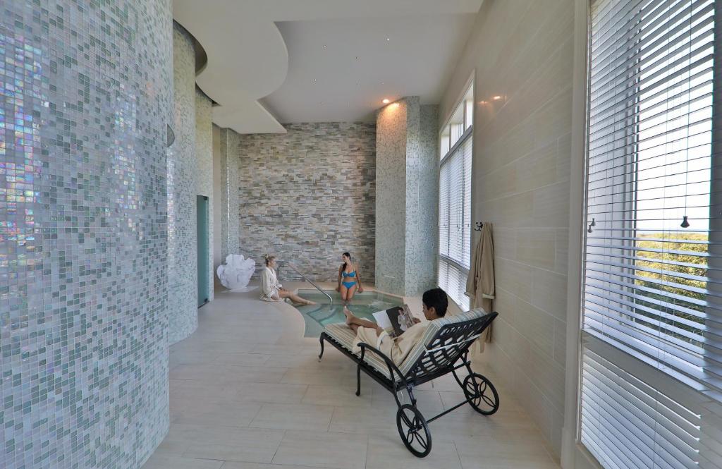 入住Henderson Beach Resort的儿童