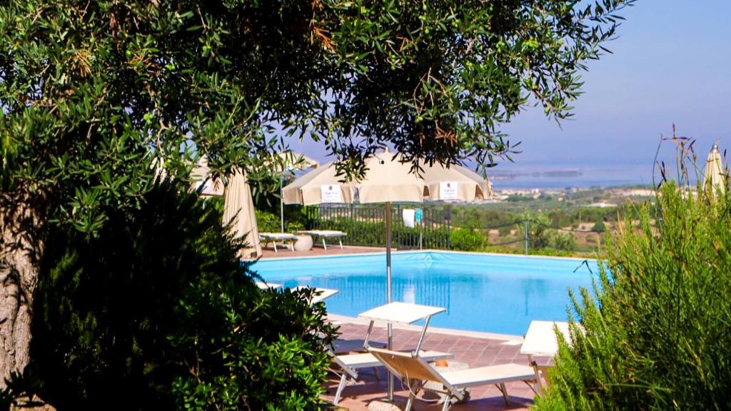 Hotel Baglio Oneto dei Principi di San Lorenzo - Luxury Wine Resort内部或周边的泳池