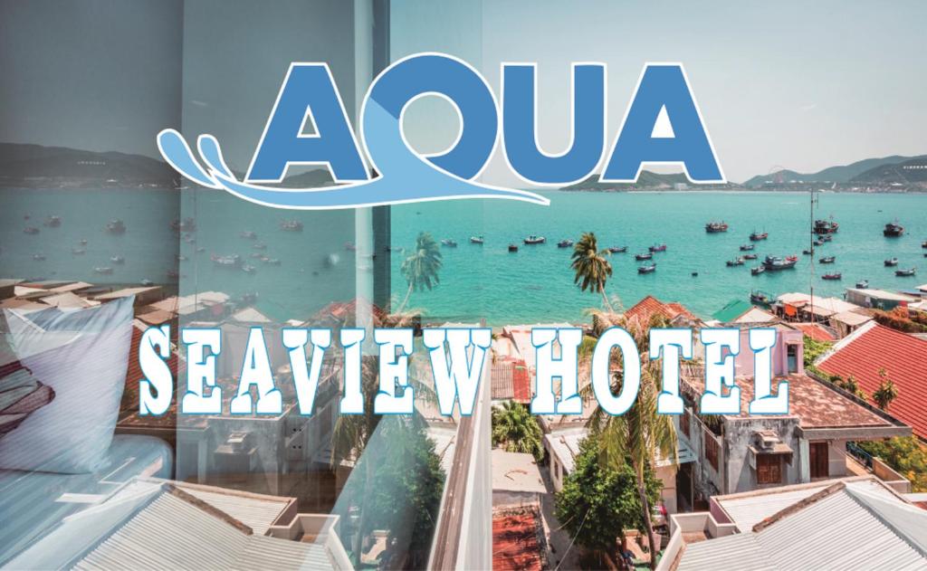 芽庄AQUA Seaview Hotel的水世界的“度假胜地”景观