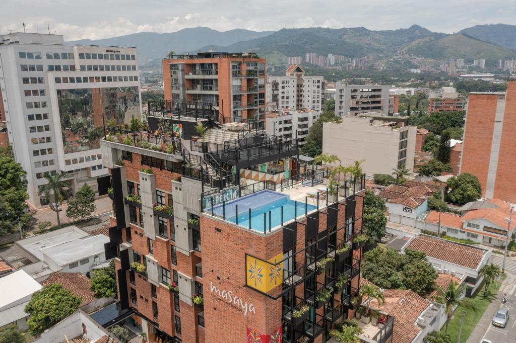 麦德林Masaya Medellin的城市空中景观和建筑