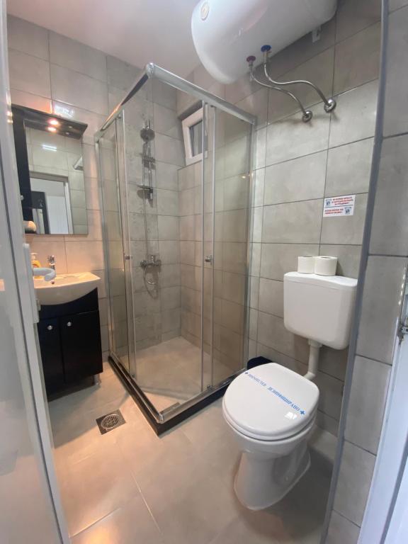 Hotel Etno Selo Timcevski的一间浴室
