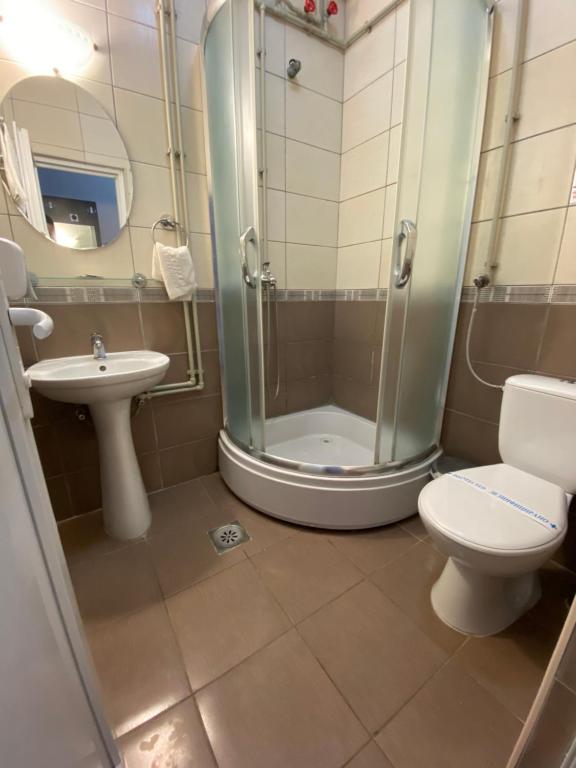 Hotel Etno Selo Timcevski的一间浴室