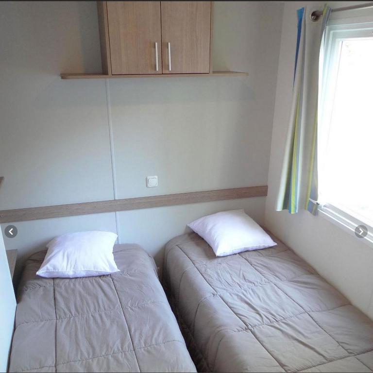 CAMPING LE RUPE客房内的一张或多张床位