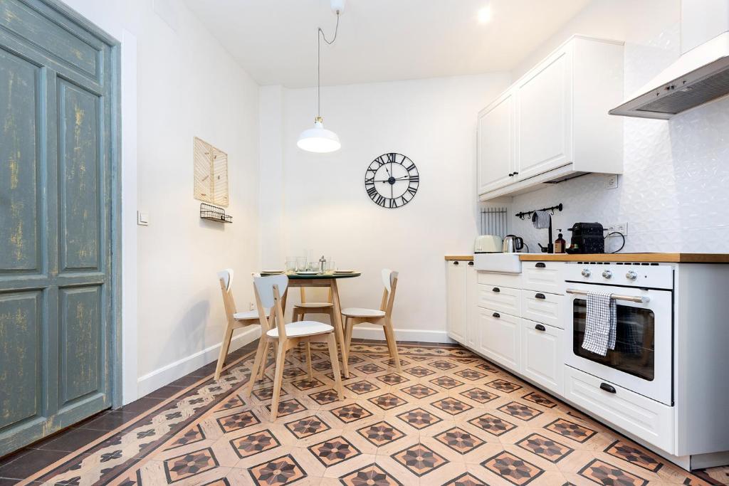 Apartamentos PROGRESO的厨房或小厨房