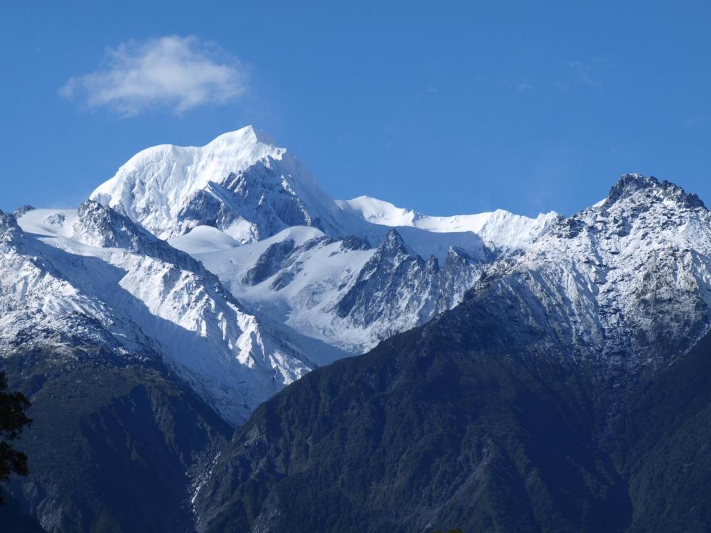 山景或在旅舍看到的山景