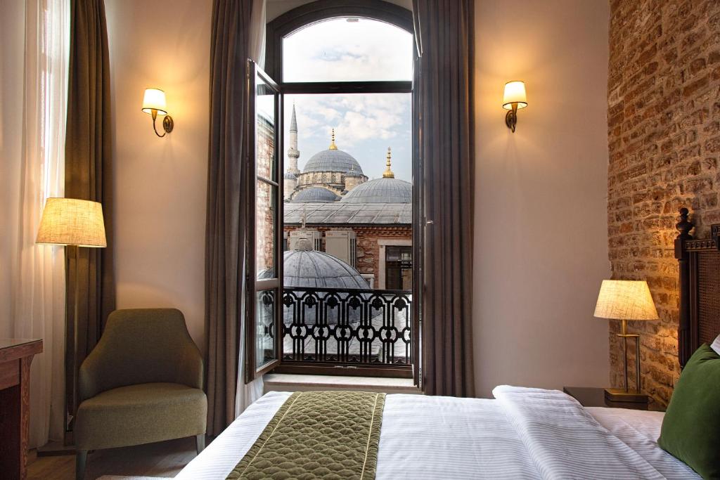 Mest Hotel Istanbul Sirkeci客房内的一张或多张床位
