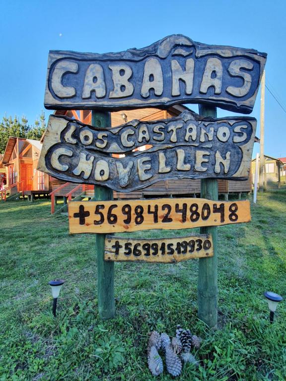 ChovellénCabañas Los Castaños Chovellén的一种标语,表示cabanas los custosacionatown