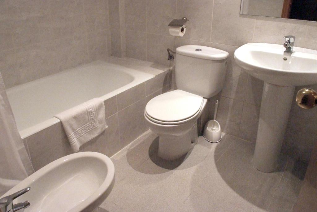戈雅酒店的一间浴室