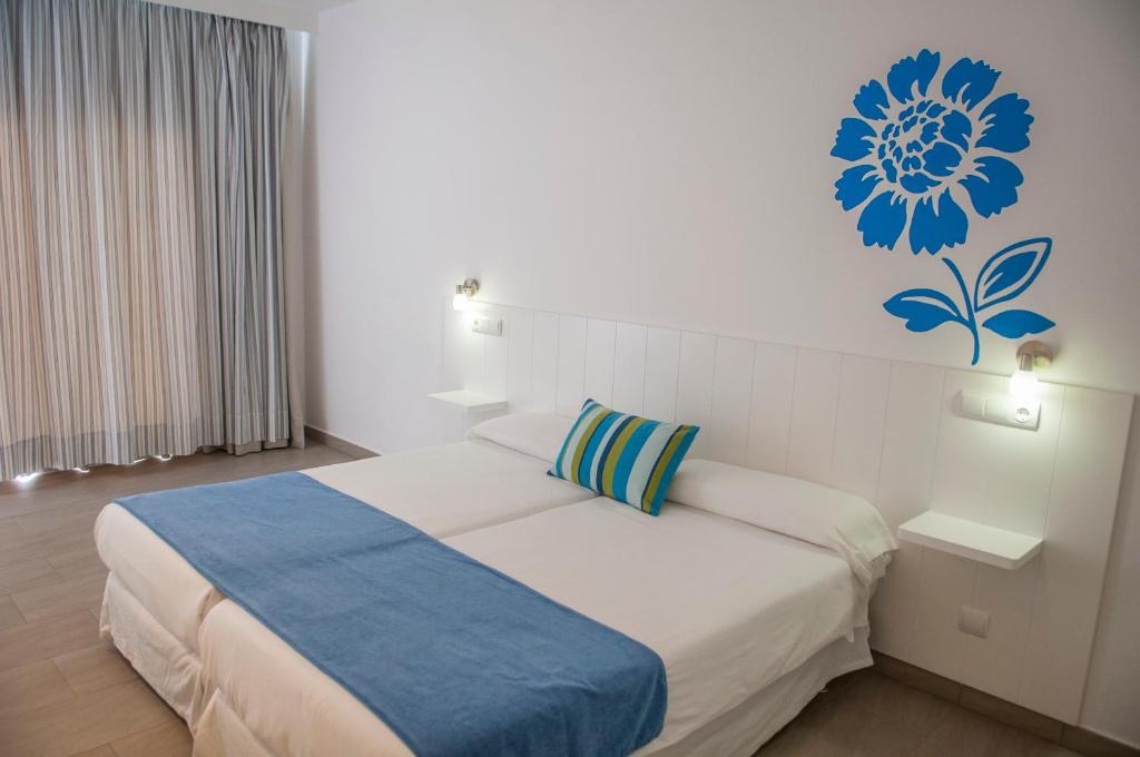 桑特柳伊斯HOSTAL XUROY – 2023最新房价