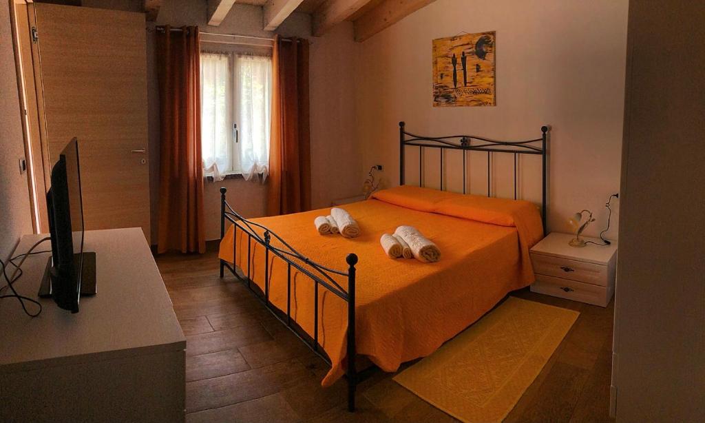 B&B Casa Vacanza Centro Sardegna客房内的一张或多张床位