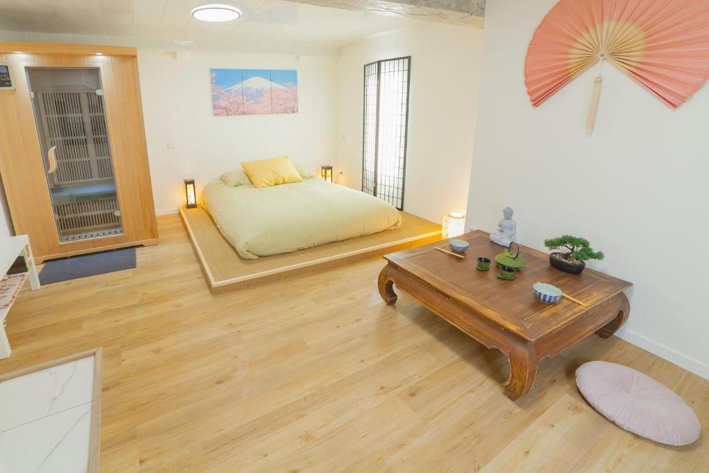 PRESTIGELOC Luxury Studio avec SAUNA PRIVÉ GRATUIT ou sans - Centre ville d'Orléans的休息区