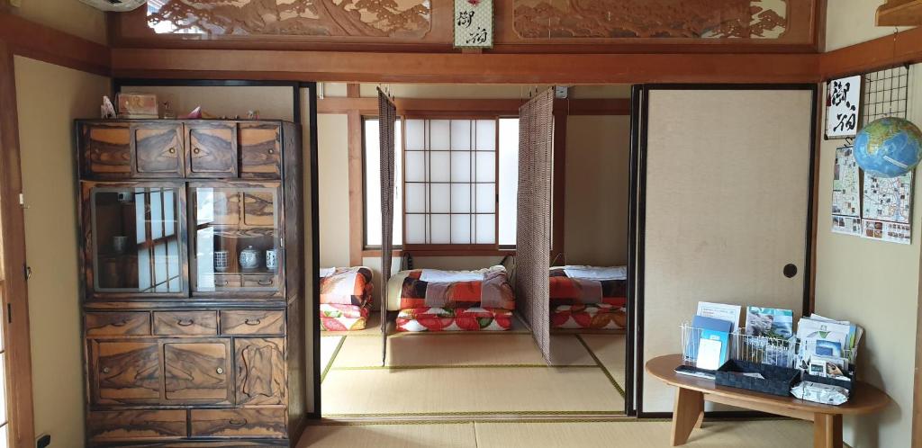Guesthouse Oyado Iizaka的休息区
