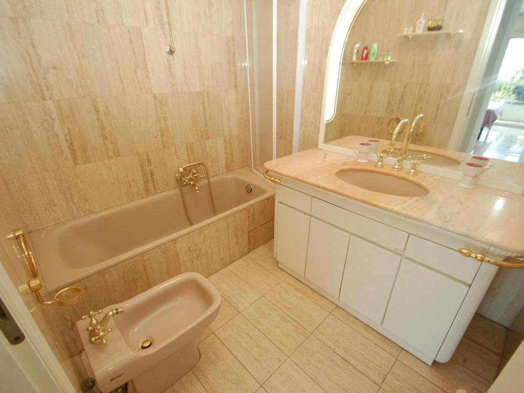 Appartement Menton, 2 pi&egrave;ces, 4 personnes - FR-1-196-268&#x7684;&#x4E00;&#x95F4;&#x6D74;&#x5BA4;