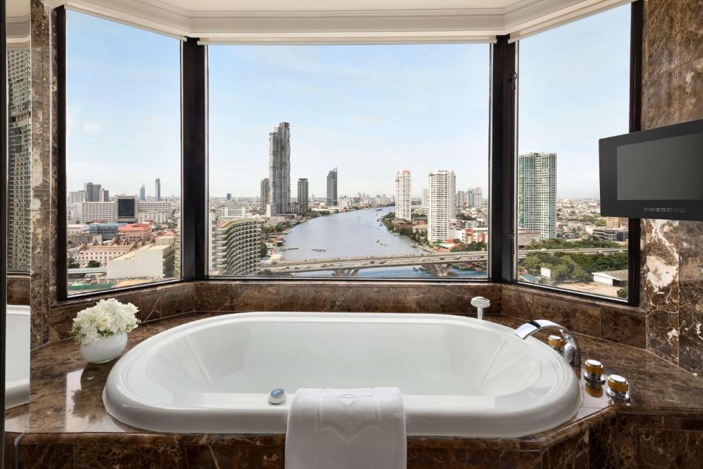 曼谷香格里拉大酒店 的一间浴室