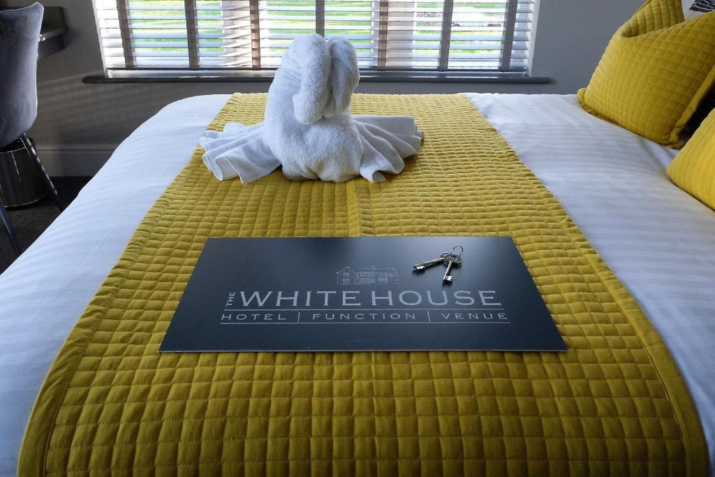 The White House客房内的一张或多张床位