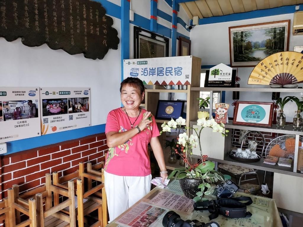 長青居民宿評價、特色體驗、房價資訊、訂房連結 – 紫藤花園與山景秘境 - 照片 13