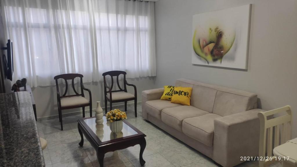 Apartamento Beira mar的休息区