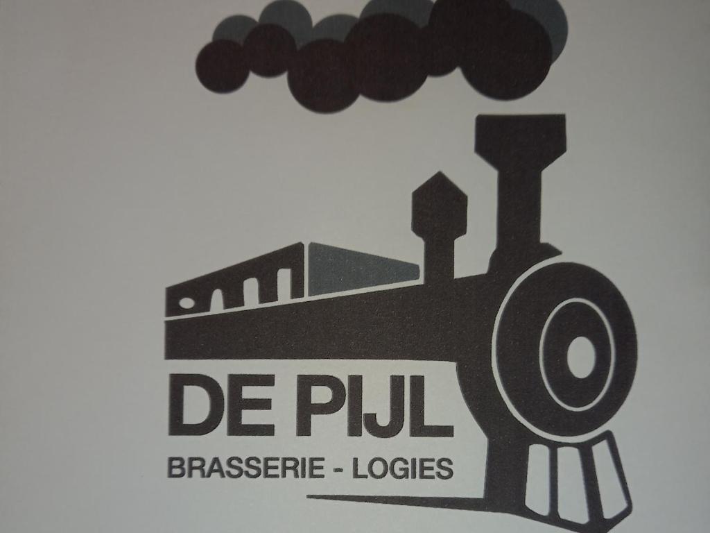 梅赫伦Brasserie & Logies De Pijl的一辆蒸汽火车的贴纸,上面写着“paullezlez”的字样
