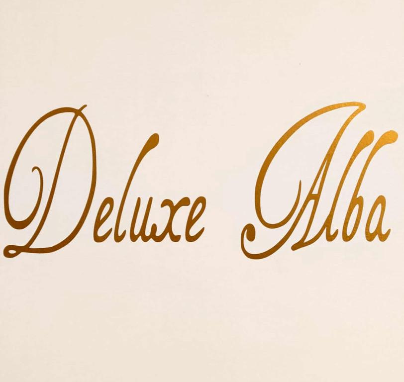 洛科罗通多Deluxe Alba的两手写的品酒活动招牌