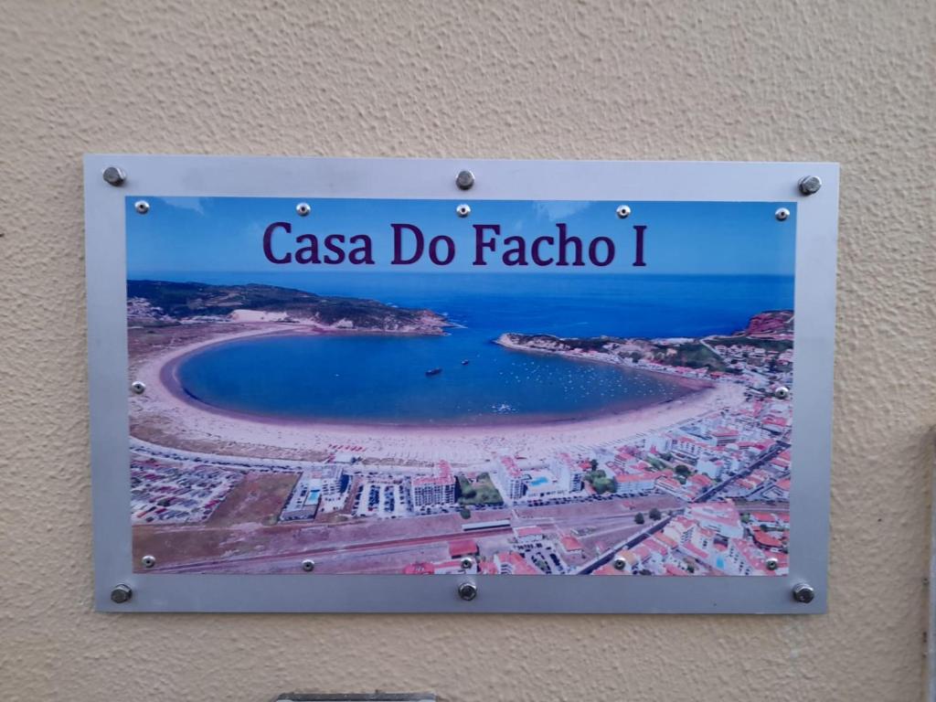 圣马蒂纽·杜·波特Casa do Facho的墙上读卡萨做法西翁的标志