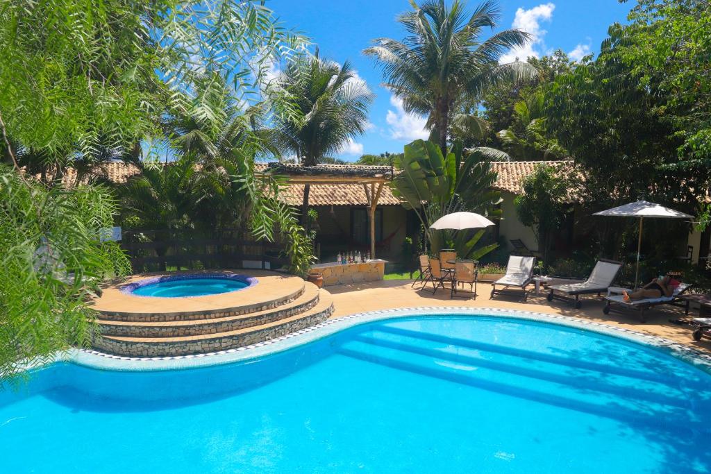 巴西热带村酒店内部或周边的泳池