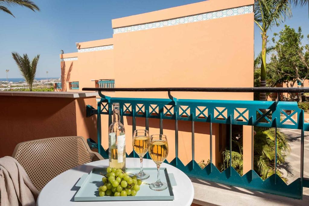 U Splash Resort Eilat的阳台或露台