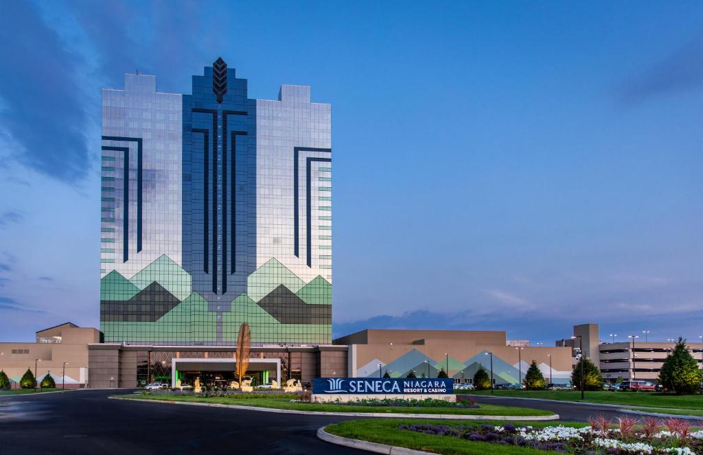 尼亚加拉瀑布Seneca Niagara Resort & Casino的 ⁇ 染沙沙医疗大楼