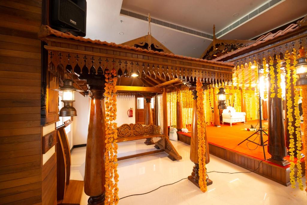 古鲁瓦尤尔Hotel Guruvayur Darshan的相册照片