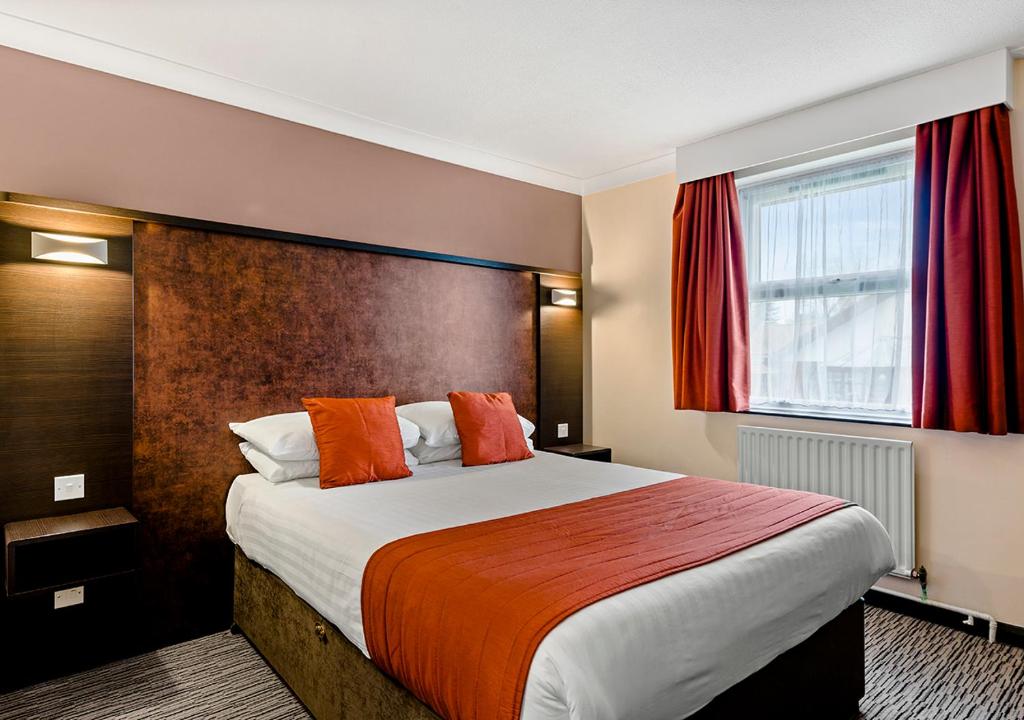 彼得伯勒品质酒店客房内的一张或多张床位
